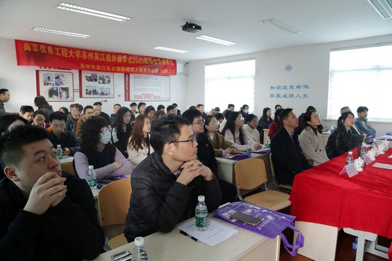 开学大场景.JPG